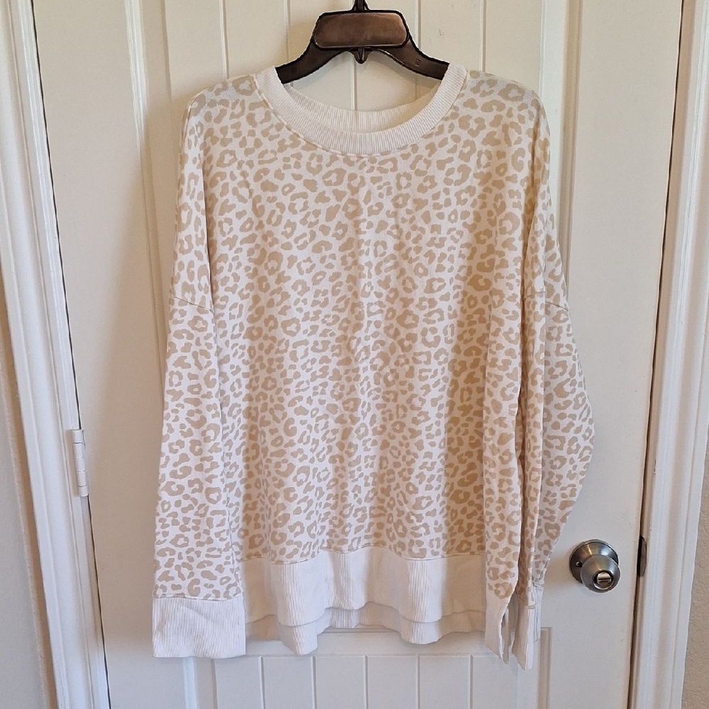 Leopard Print Sweater in Cream and White